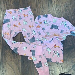 Hanna Andersson dog pajamas girls size 5 (110)- used